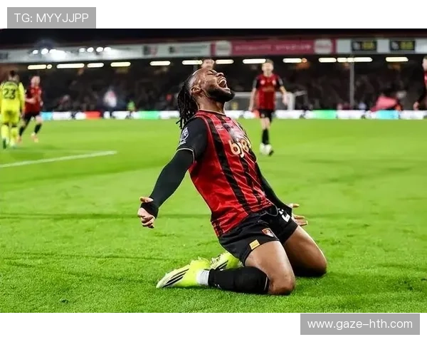 曼城宣布签约新援并计划在下赛季挑战英超及欧洲双冠荣耀