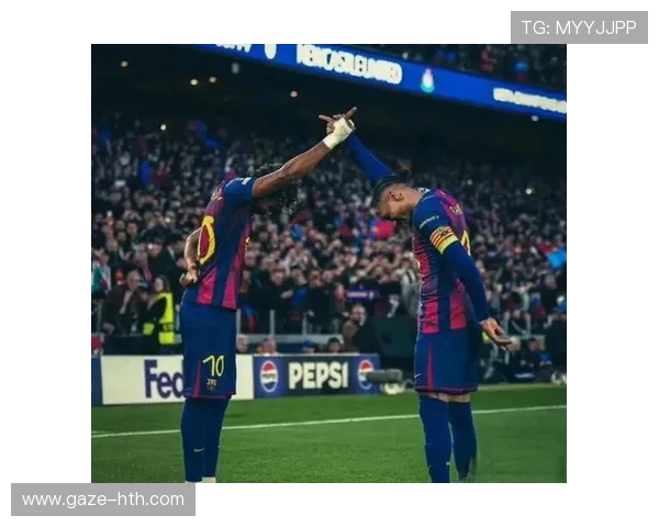 梅西重返巴萨引热议 球迷期待巅峰再现 足球转会市场激烈竞争中展现新趋势